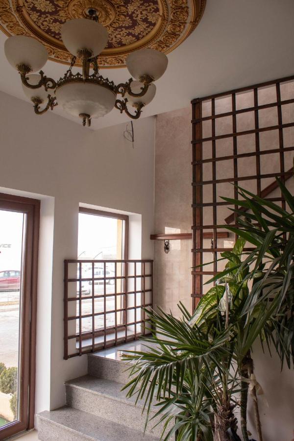 Sultan Mehmet Pensiune & Restaurant Braszów Zewnętrze zdjęcie